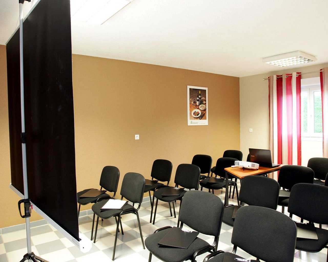 The Originals City, Hotel Paray-Le-Monial Kinh doanh bức ảnh